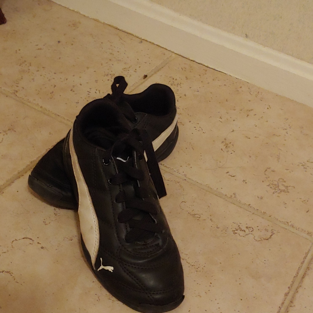 Pumas Kids Shoes